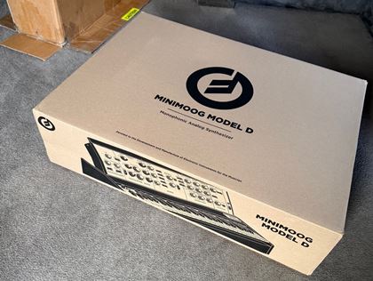 Moog-Minimoog re-issue 2022 boxed, new!